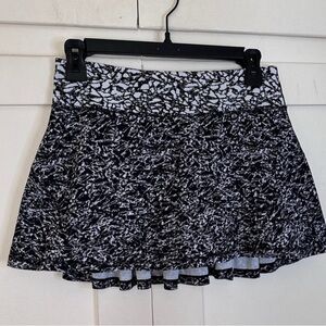 lululemon | Circuit Breaker Skirt Iced Wave Black White